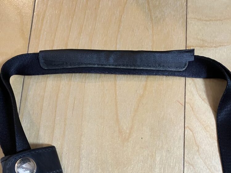 持ち手の補修：破損部分を覆うように巻き込む